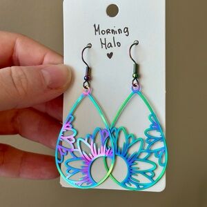 🌅 Morning Halo Earrings ✨ Iridescent Sunflower Design